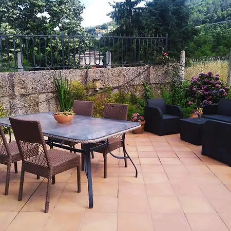 Casa Iriana - Parking Gratis I Jardin I Barbacoa Ourense