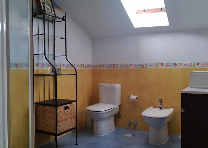 Casa Iriana - Parking Gratis I Jardin I Barbacoa * Ourense